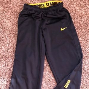 Iowa Hawkeyes sweatpants 💛🖤